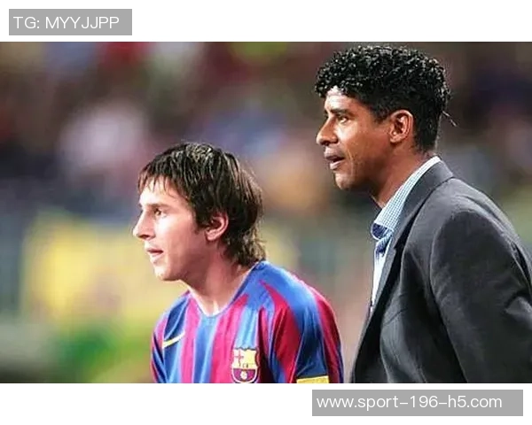 小罗怀旧晒巴萨时期与梅西里杰卡尔德打网球的珍贵瞬间