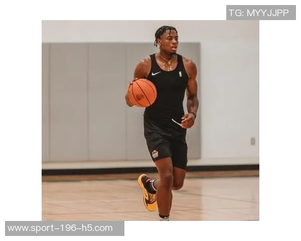 步行者签约卡梅隆佩恩为训练营球员同时裁掉德朗赖特